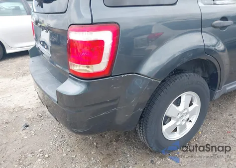 2008 Ford Escape Xlt from USA, damaged, VIN 1FMCU03178KE76876